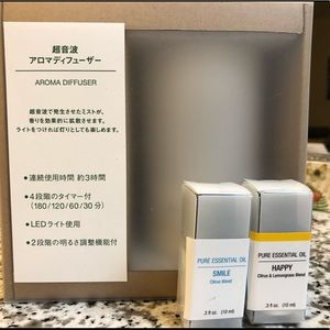 Aroma Diffuser & 2 Pure Essential Oil